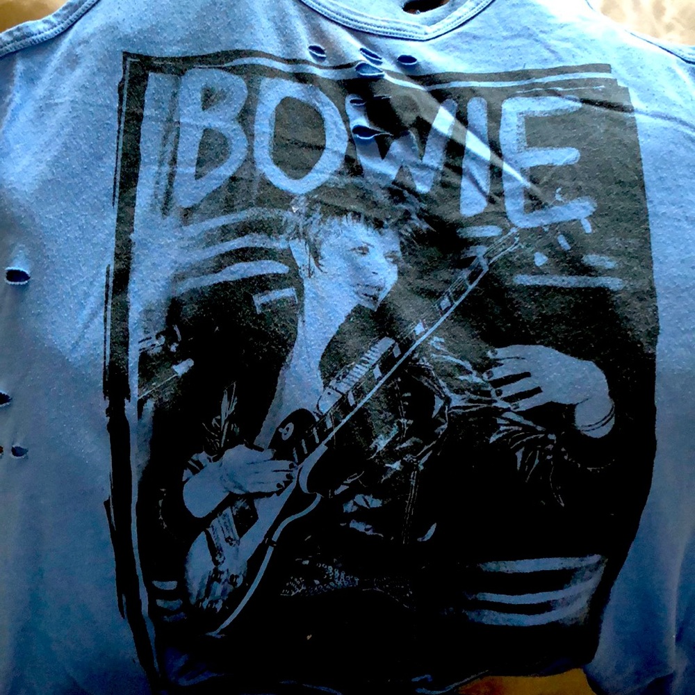 Distressed Bowie tank